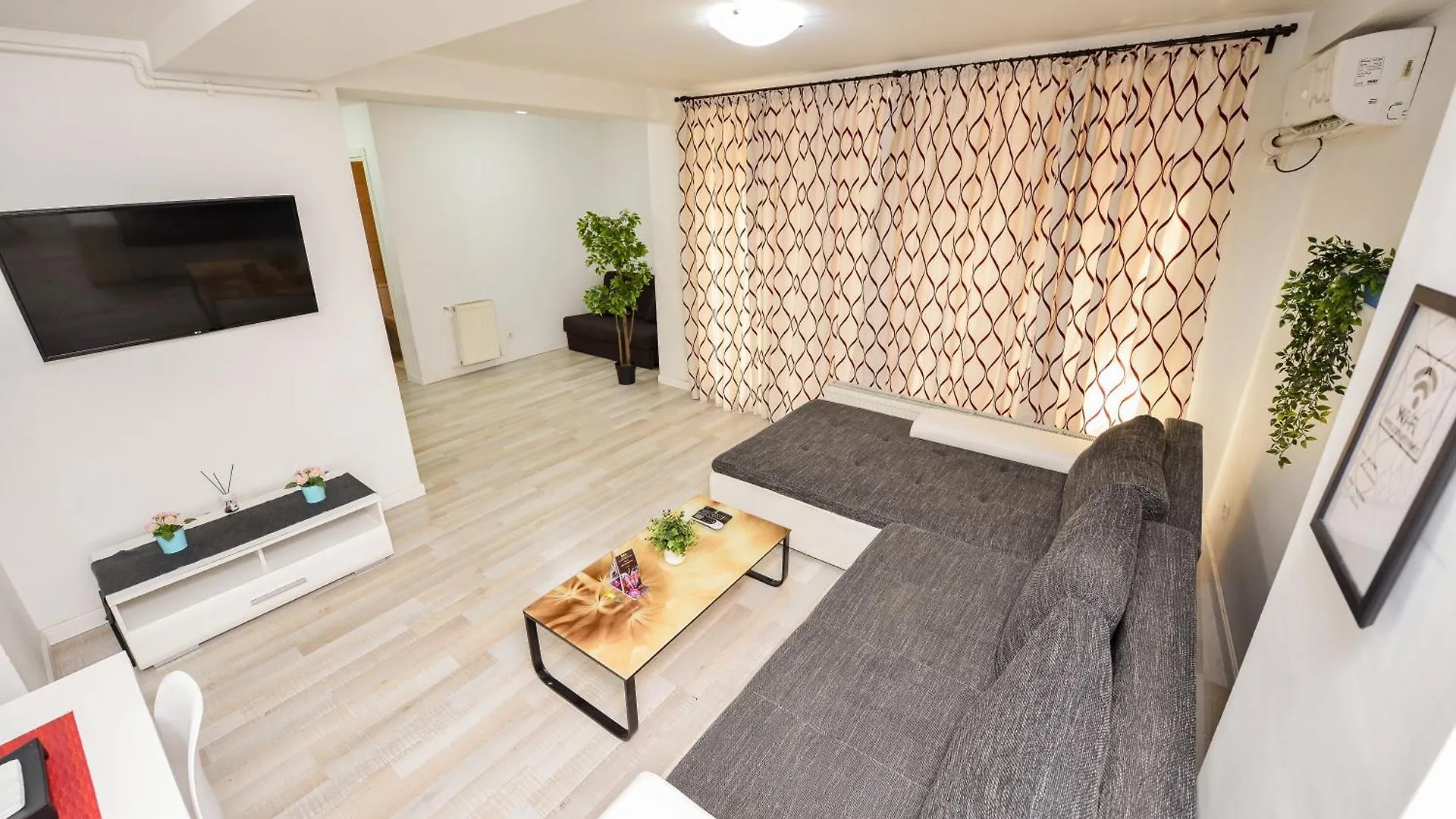 Bucharest Last Minute Accommodation 0*,  Roumanie